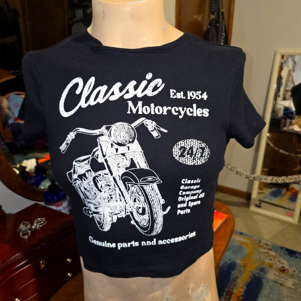 Classic Motorcycles Cropped T-Shirt - Black